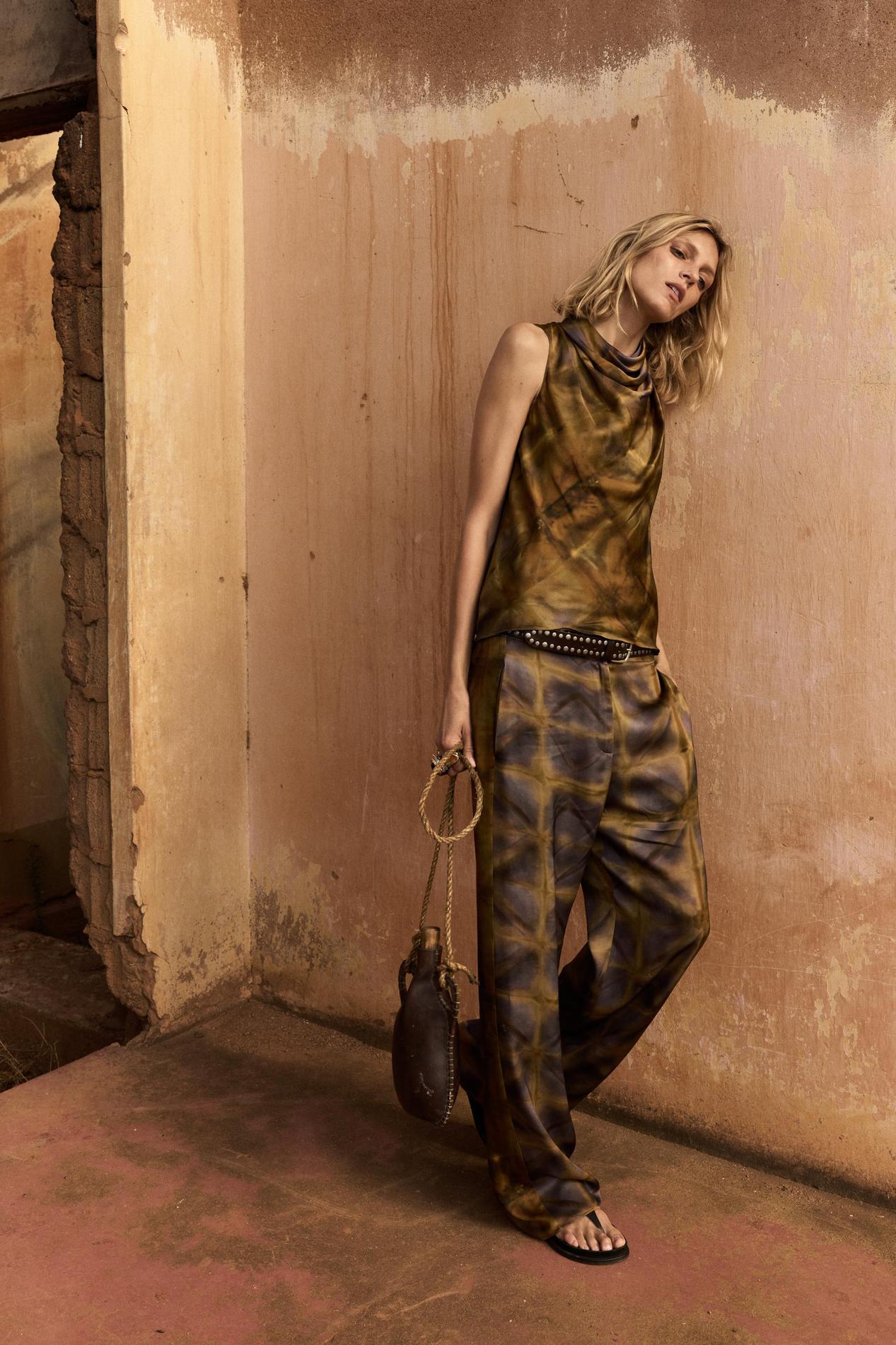 ZW COLLECTION PRINTED TROUSERS offers at 299 Dhs in Zara