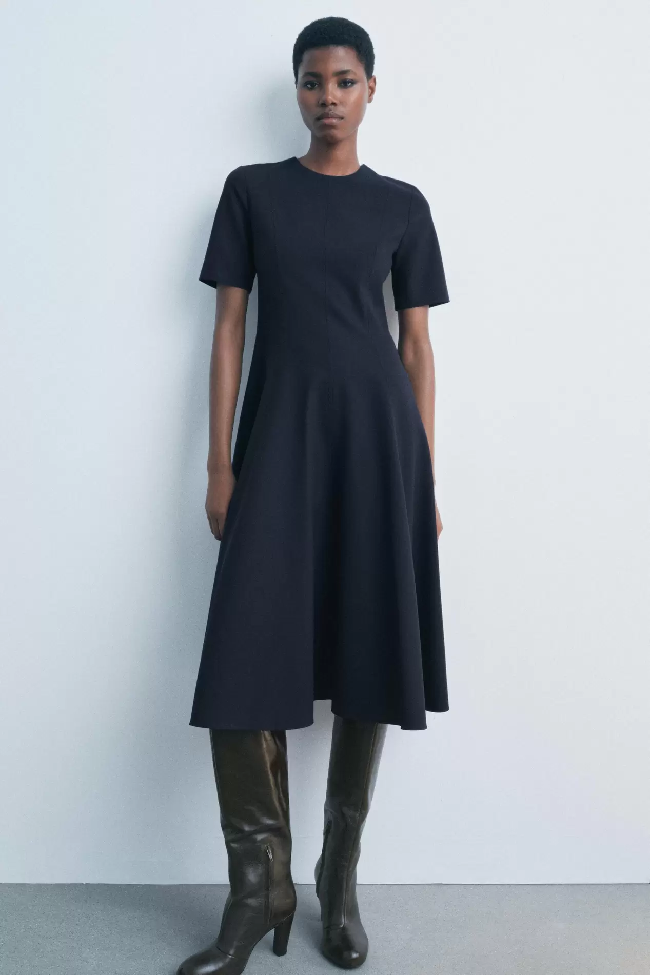 GATHERED MIDI DRESS ZW COLLECTION offers at 429 Dhs in Zara