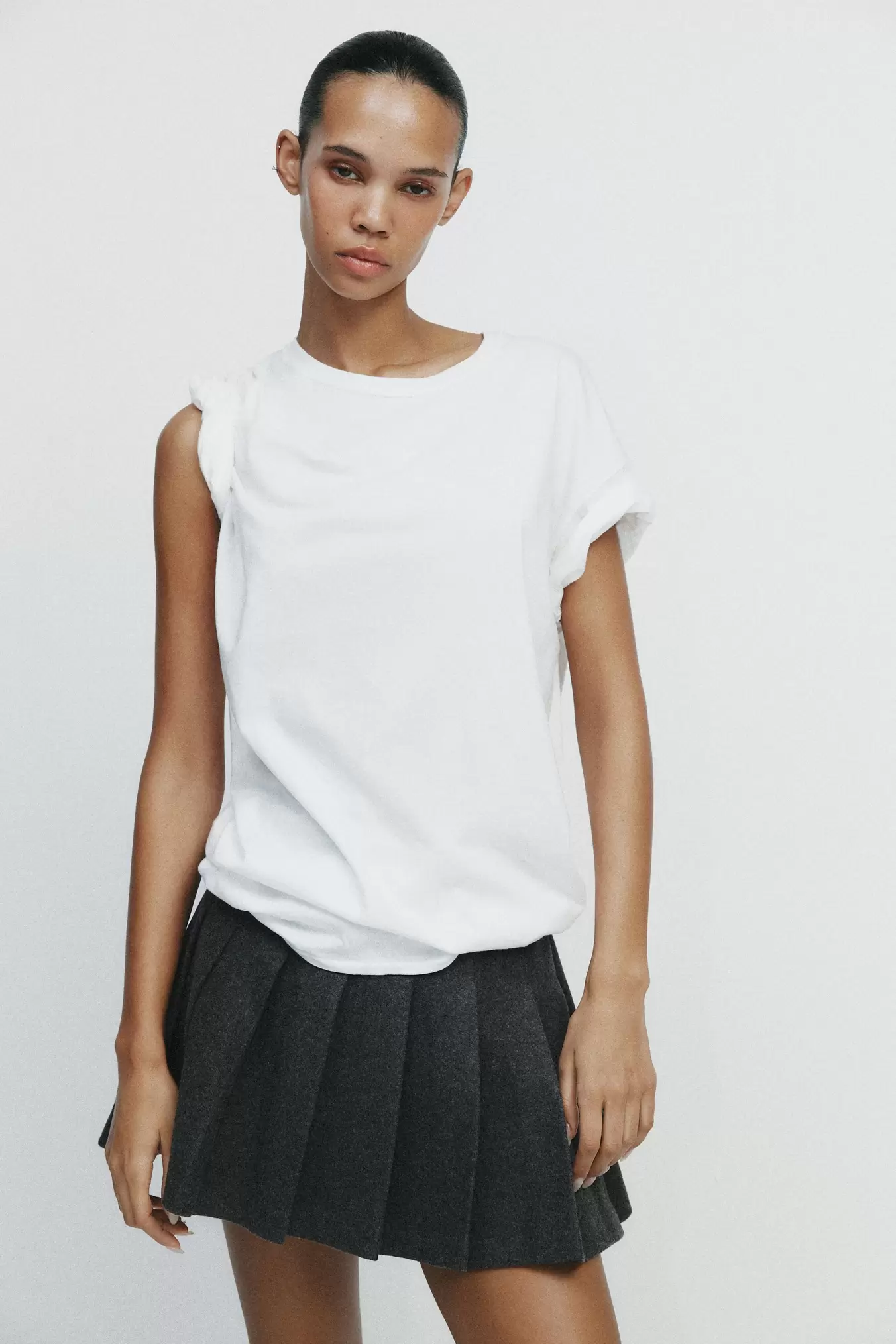 WOVEN MINI SKIRT offers at 149 Dhs in Zara