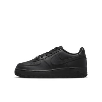 Nike Air Force 1 LE offers at 475 Dhs in Nike