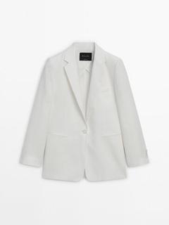 100% linen one-button blazer offers at 1099 Dhs in Massimo Dutti