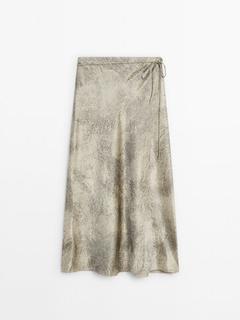 Satin lace skirt offers at 699 Dhs in Massimo Dutti