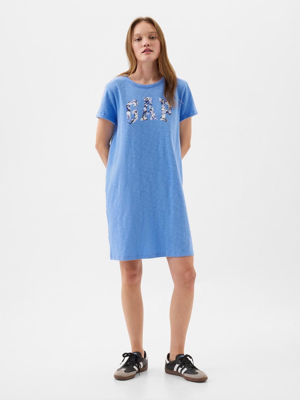 Relaxed Gap Logo T-Shirt Dress offers at 104 Dhs in Gap