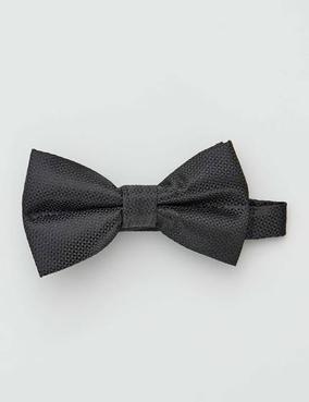 Bow tie offers at 45 Dhs in Kiabi