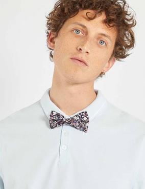 Floral bow tie offers at 20 Dhs in Kiabi