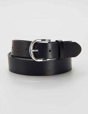 Basic faux leather belt offers at 35 Dhs in Kiabi